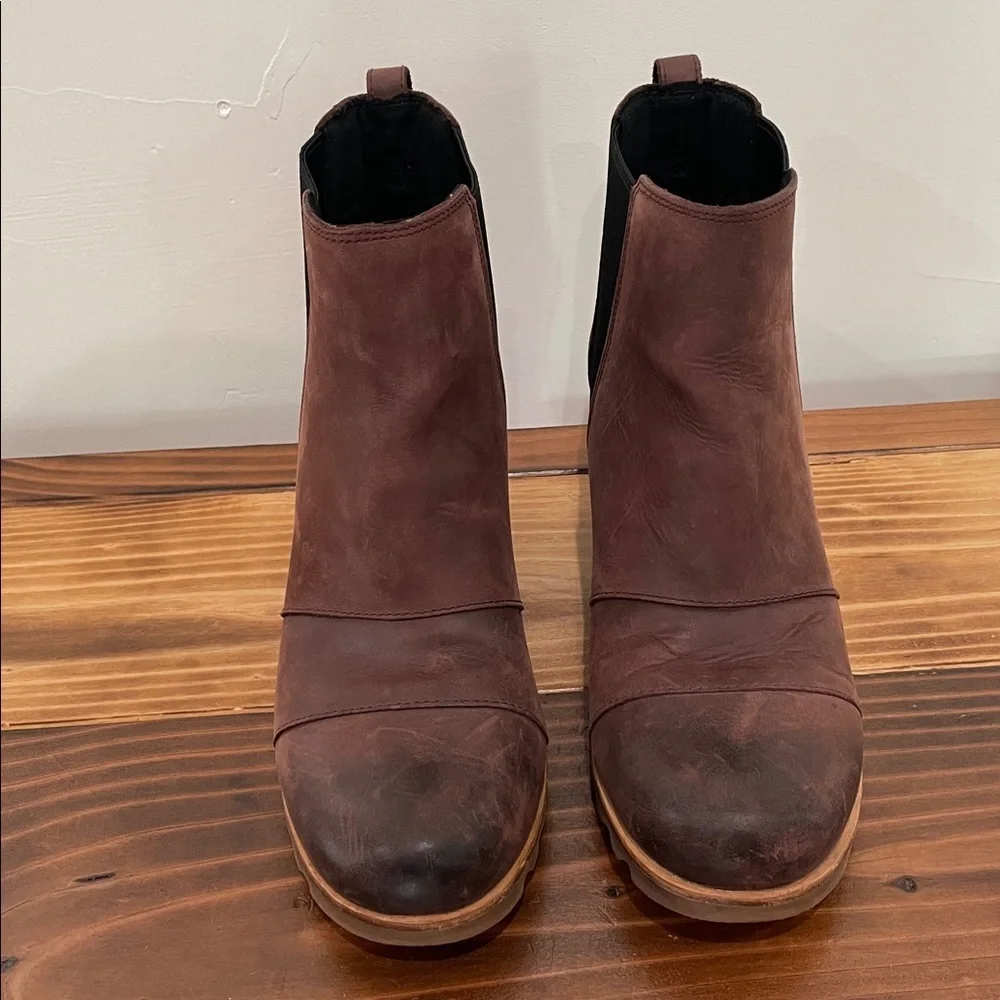 Sorel Lea Wedge Ankle Boots In Redwood/Black Women’s Size 10